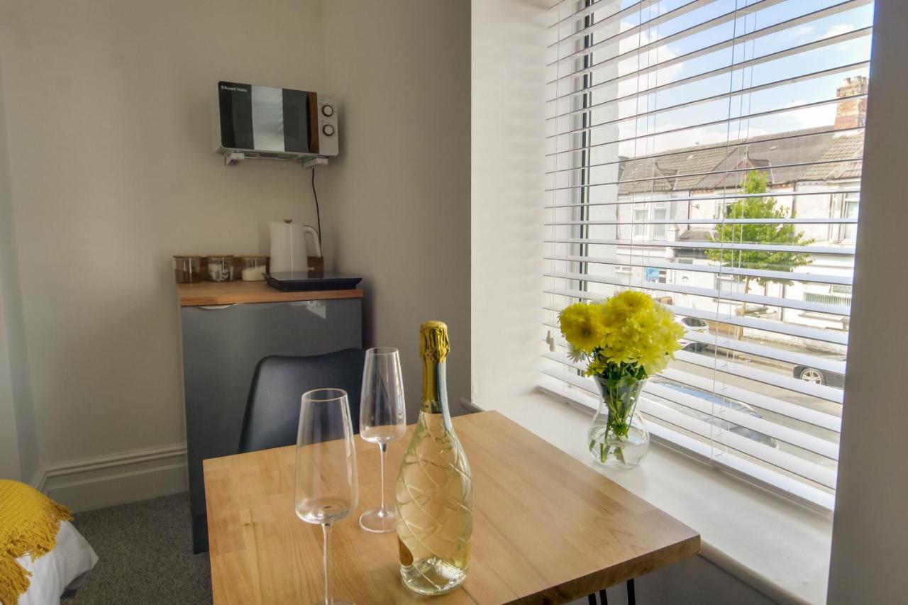 Bay City Studio Apartments By Staying-Away Cardiff Exteriér fotografie